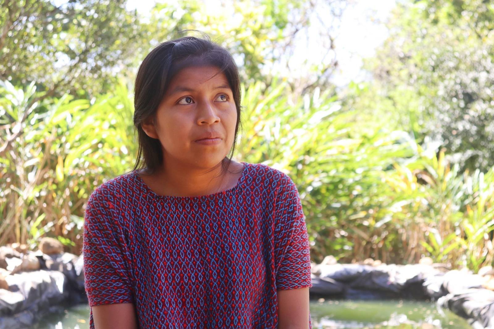  María Choc, una mujer joven, asegura que las ideas que comparten sus compañeras mayores le servirá en su familia. Foto Juan Bautista 